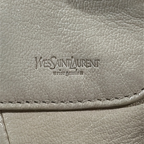 Yves Saint Laurent Should Bag - Picture 4 of 6